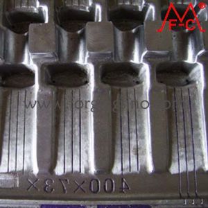 M0200 Rubber track mold link side