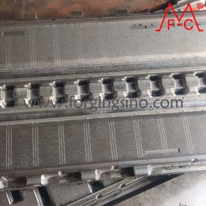 M0205 Rubber track mold link side